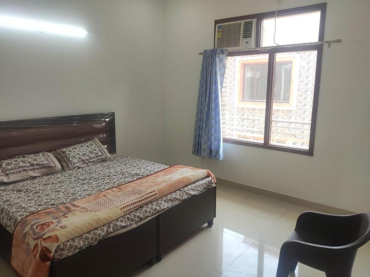 Roop Niwas Bed & Breakfast Amritsar Exterior photo
